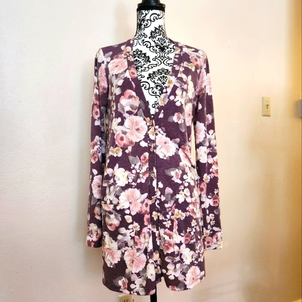 𝅺floral Cardigan by Anges and Dora Size Med Like New